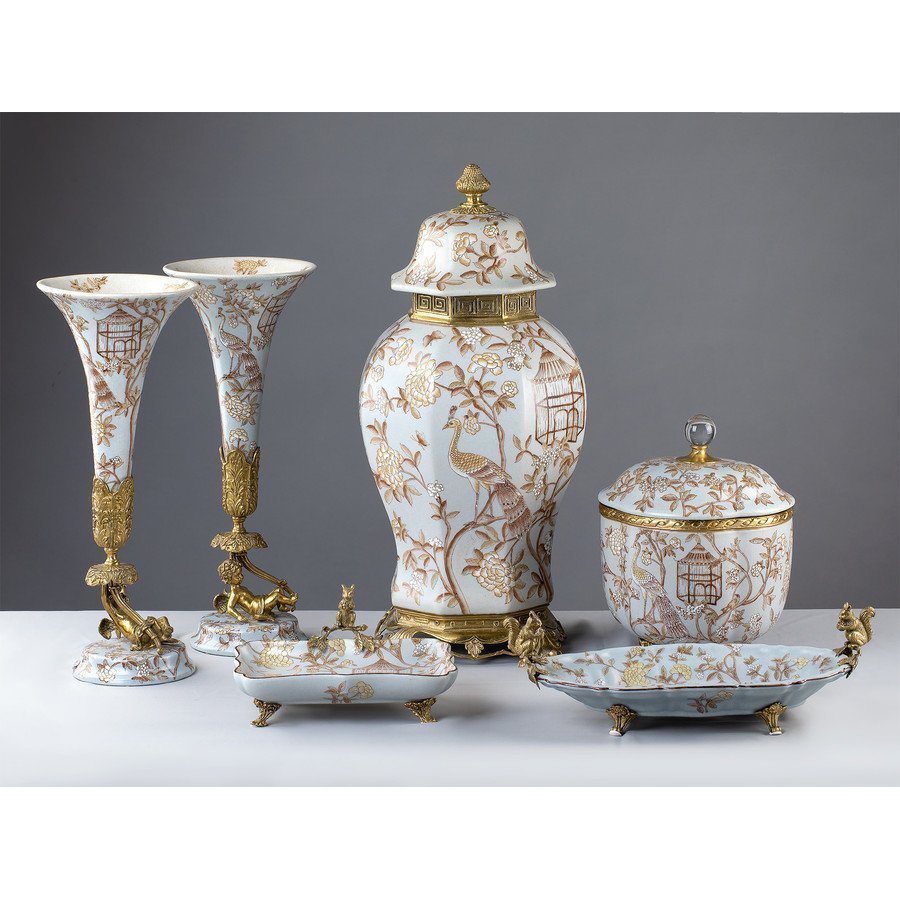 Шкатулка (Фарфор с бронзой 1895г.)