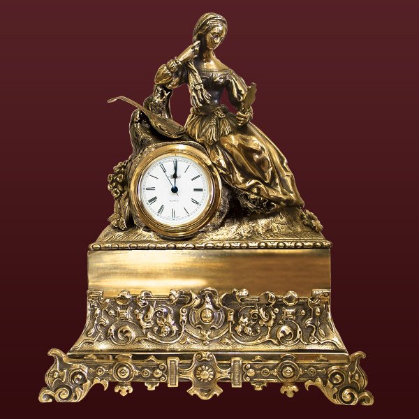 Часы каминные Женщина с мандолиной(бронза)