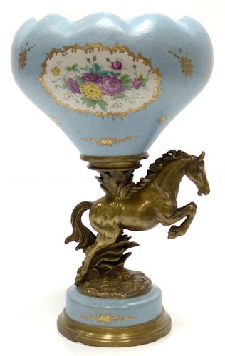 Чаша на коне(Фарфор с бронзой 1895г.)