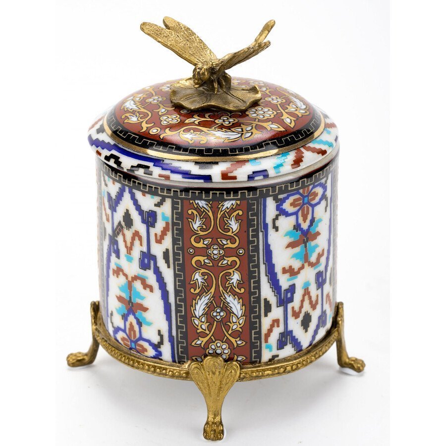 Шкатулка (Фарфор с бронзой 1895г.)